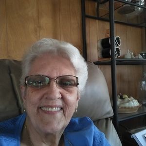 Meet your Posher, Beverly